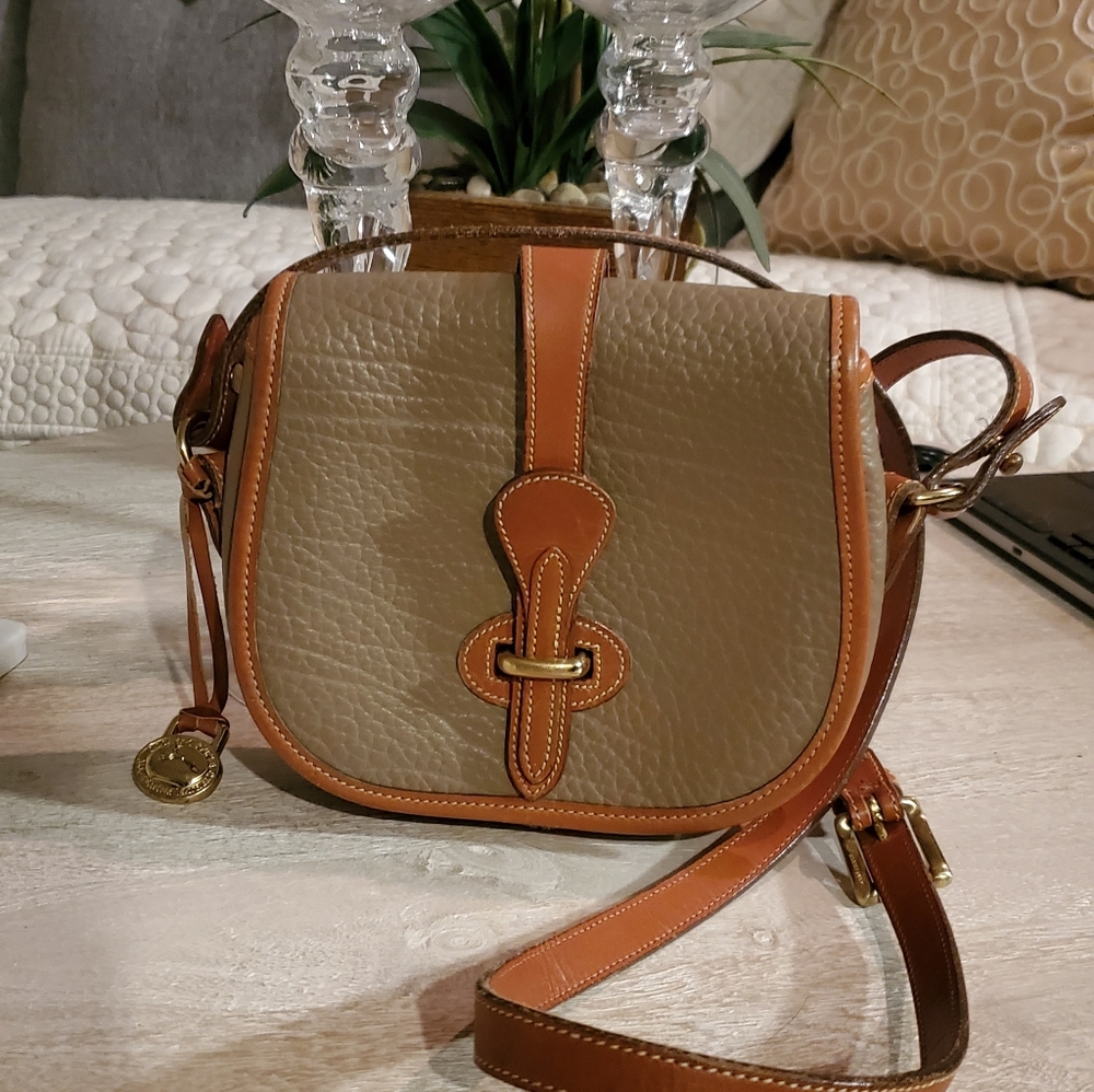 Dooney &Bourke crossbody